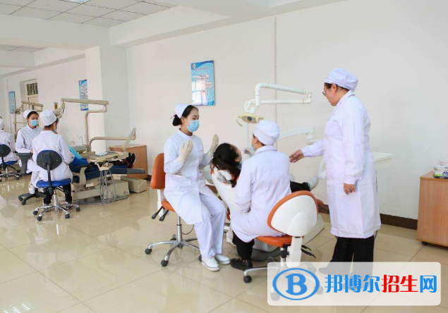 重慶2022年護理學校學什么專業(yè)有前途