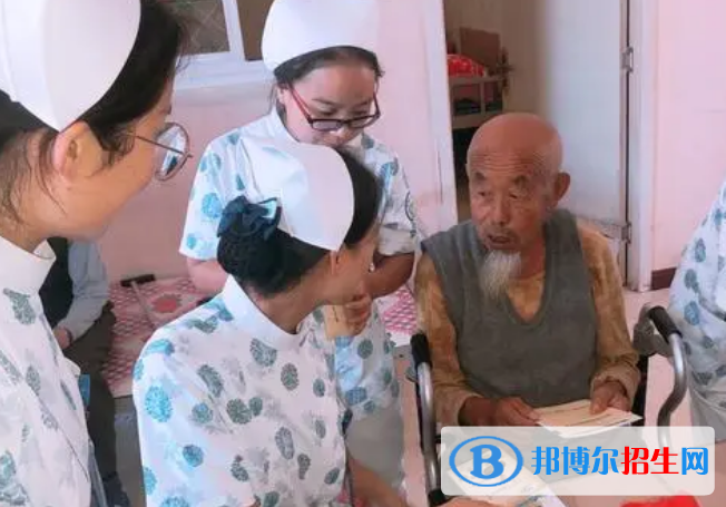 重慶2022年護理學校什么專業(yè)比較好