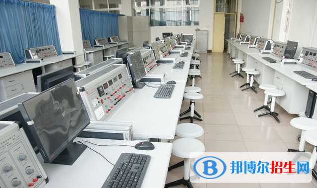 保定機械電子技工學(xué)校2022年有哪些專業(yè)