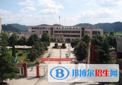 邯鄲農業(yè)學校2022年招生辦聯(lián)系電話