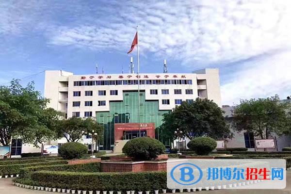 src=http://qirb.com.cn/skin/zhaosheng/image/nopic.gif