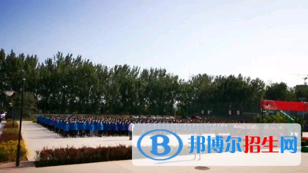 保定市華中技工學(xué)校2022年學(xué)費、收費多少