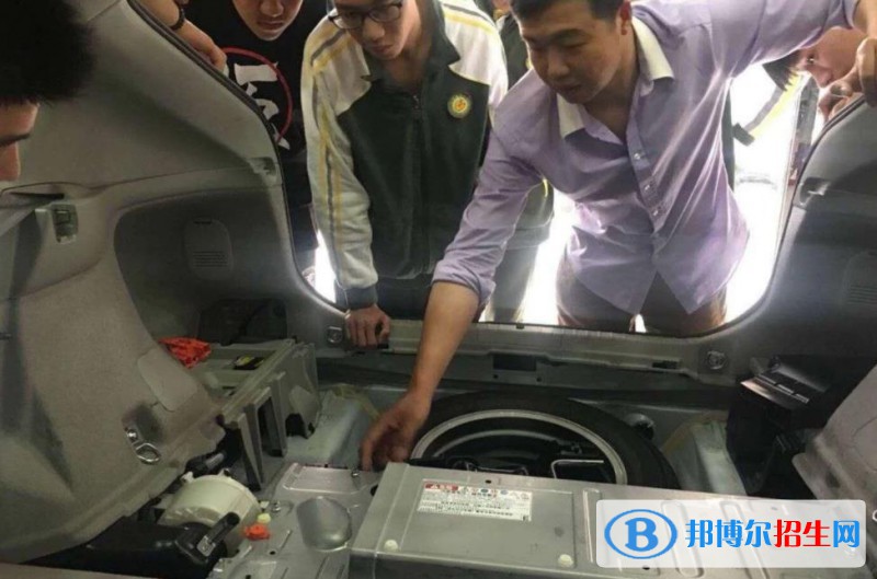 蘭州2022年汽修學(xué)校什么時候招生
