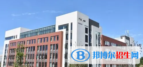 成都鐵路技工學(xué)校2022年學(xué)費、收費多少