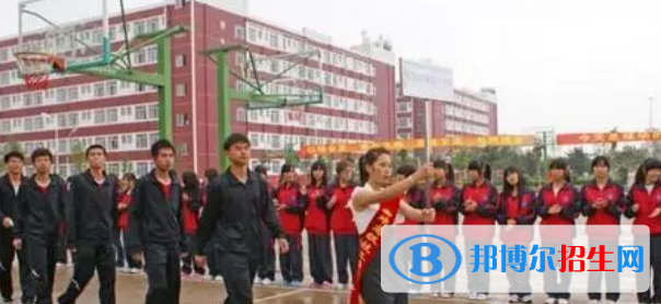 丘北縣民族職業(yè)高級中學2022年報名條件、招生要求、招生對象