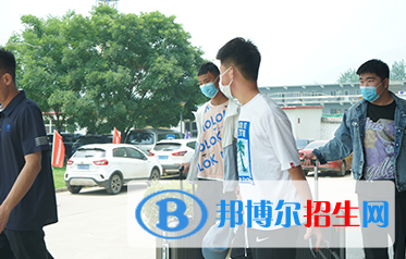 邯鄲工貿(mào)學(xué)校2022年學(xué)費、收費多少