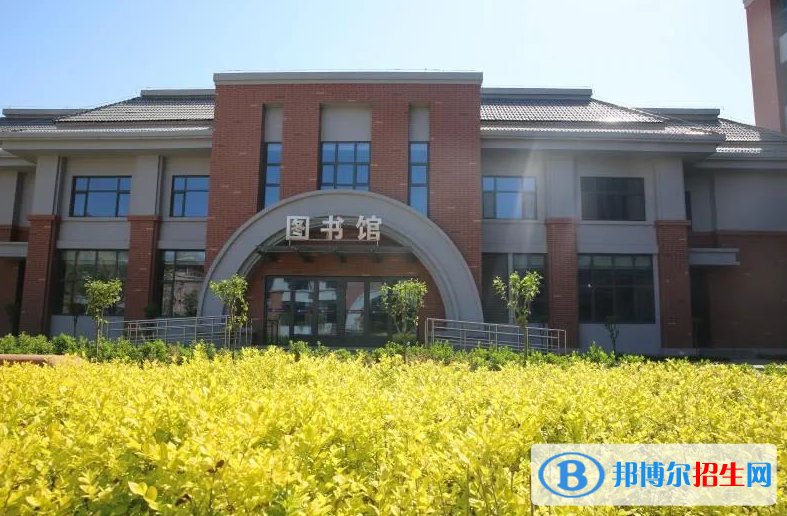 嵩明縣職業(yè)高級中學2022年學費、收費多少
