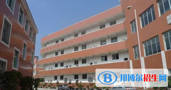 貴陽(yáng)第五職業(yè)學(xué)校2022年學(xué)費(fèi)、收費(fèi)多少
