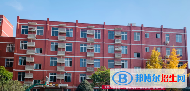 成都市機(jī)械高級技工學(xué)校2022年報(bào)名條件、招生要求、招生對象