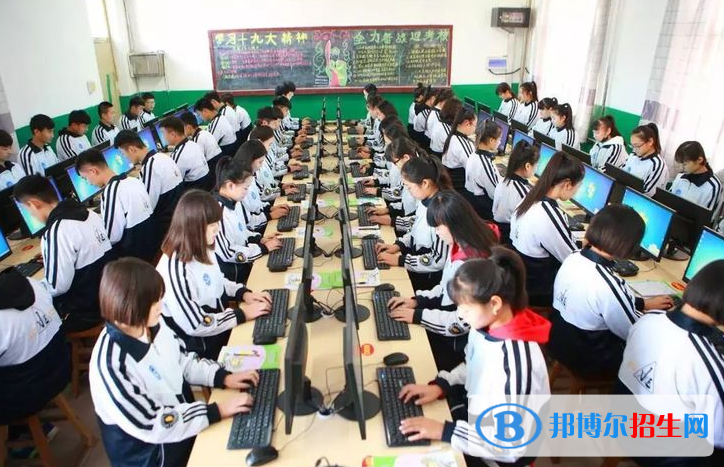 保定市蓮池區(qū)職教中心2022年學(xué)費、收費多少
