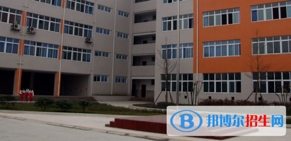 成都禮儀職業(yè)中學(xué)2022年報名條件、招生要求、招生對象