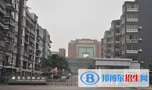 重慶市璧山職業(yè)教育中心2022年報名條件、招生要求、招生對象