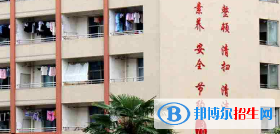 成都市財貿(mào)職業(yè)高級中學2022年宿舍條件