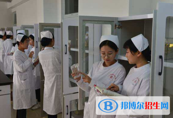 重慶2022年讀護(hù)理學(xué)校學(xué)什么好