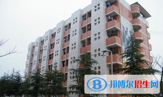 重慶大足職業(yè)教育中心2022年報(bào)名條件、招生要求、招生對(duì)象