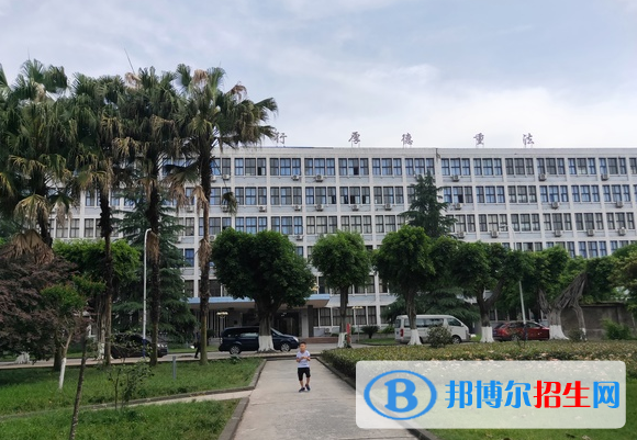 重慶2022年哪個護(hù)理學(xué)校就業(yè)好