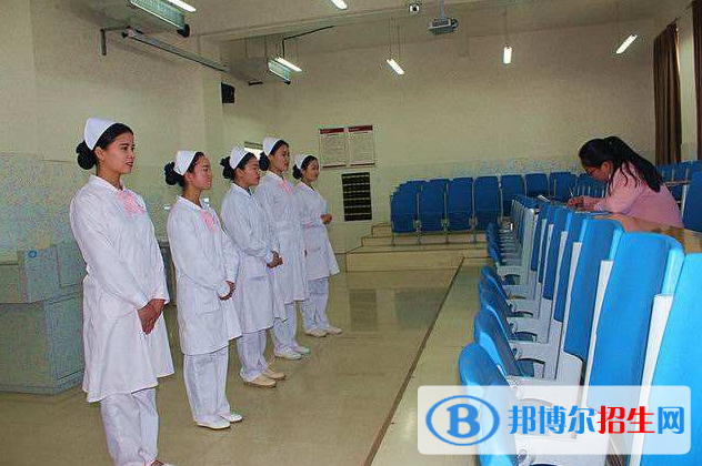 重慶2022年讀護理學(xué)校有用嗎