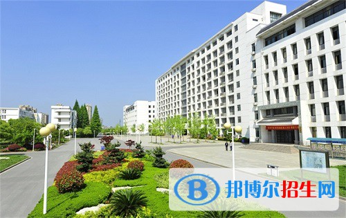 揚州高等職業(yè)技術學校2022年學費、收費多少