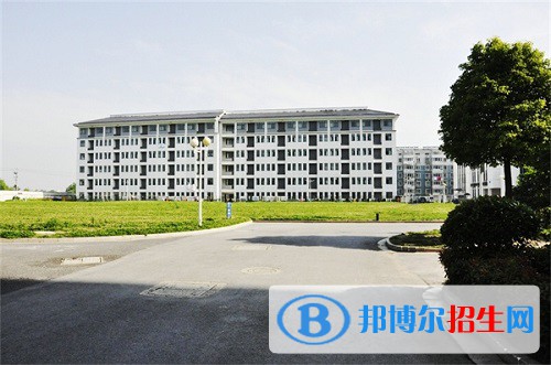 揚(yáng)州高等職業(yè)技術(shù)學(xué)校2022年報(bào)名條件、招生要求、招生對(duì)象