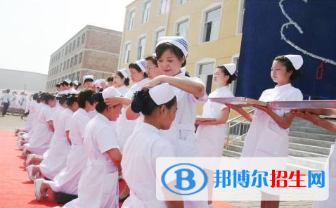 重慶2022年護(hù)理學(xué)校就業(yè)形勢(shì)怎么樣