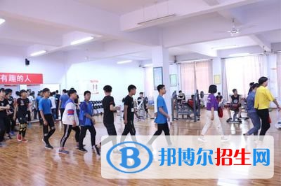 深澤縣職教中心怎么樣、好不好