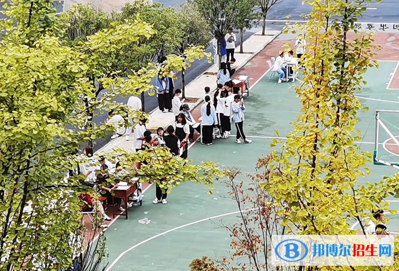 貴州貴陽市商貿(mào)學(xué)校2022年報(bào)名條件、招生要求、招生對(duì)象