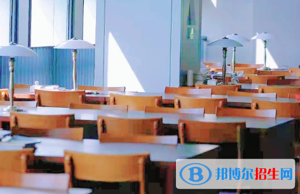 南京2022年鐵路學(xué)校較好的大專學(xué)校