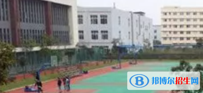 遂寧鴻圖電子電路技術職業(yè)學校怎么樣、好不好