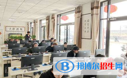 貴州2022年初中生報(bào)什么電子商務(wù)學(xué)校