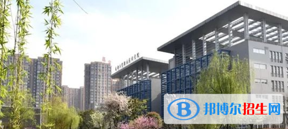 成都2022年初中生不去汽修學校怎么辦