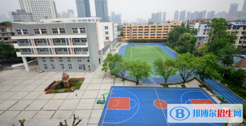 成都市田家炳中學(xué)2022年學(xué)費(fèi)、收費(fèi)多少