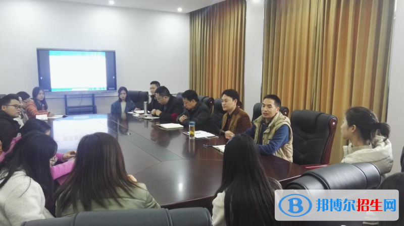 成都七中萬(wàn)達(dá)學(xué)校通錦校區(qū)2022年招生辦聯(lián)系電話