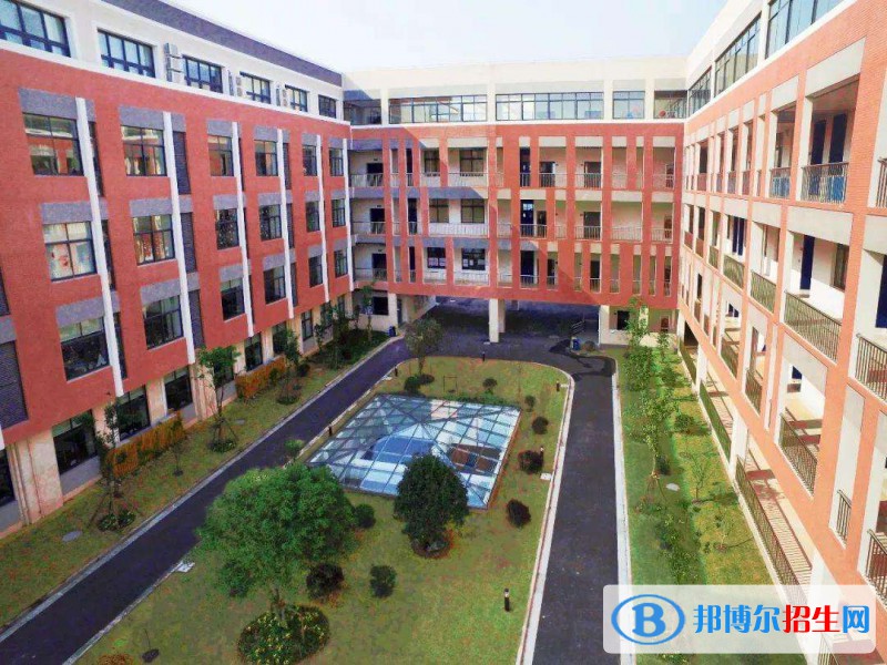 上海七寶德懷特高級(jí)中學(xué)2022年課程體系