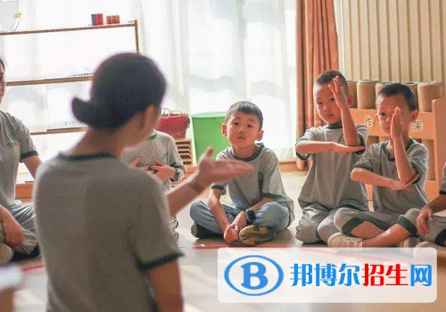 江蘇2022年女生學幼師學校好嗎