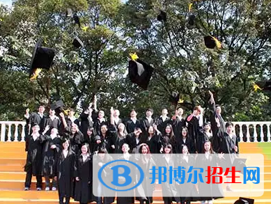 上海澳大利亞國際高中2022年學費標準