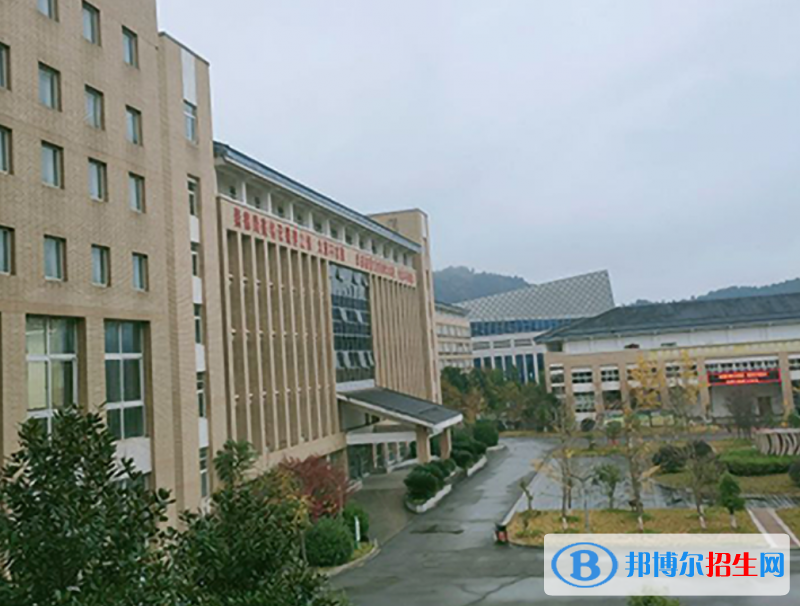 四川省青川第一高級中學2022年學費、收費多少