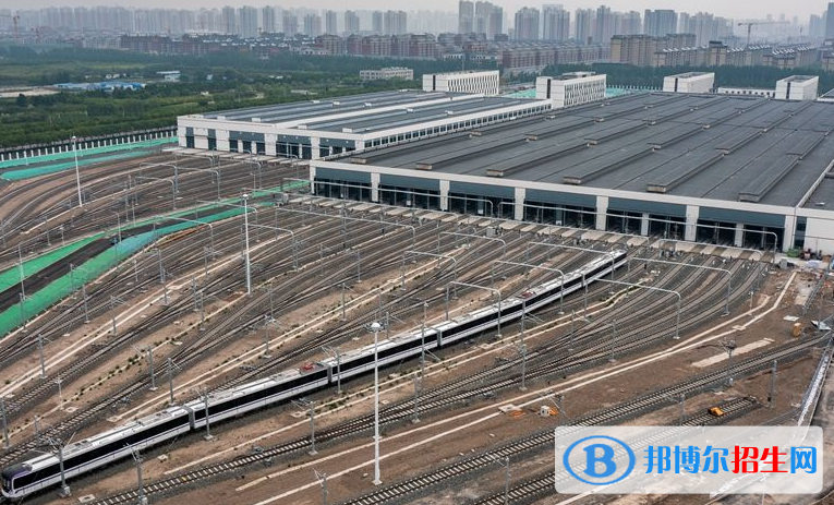 河北2022年軌道交通學校有什么專業(yè)適合男生