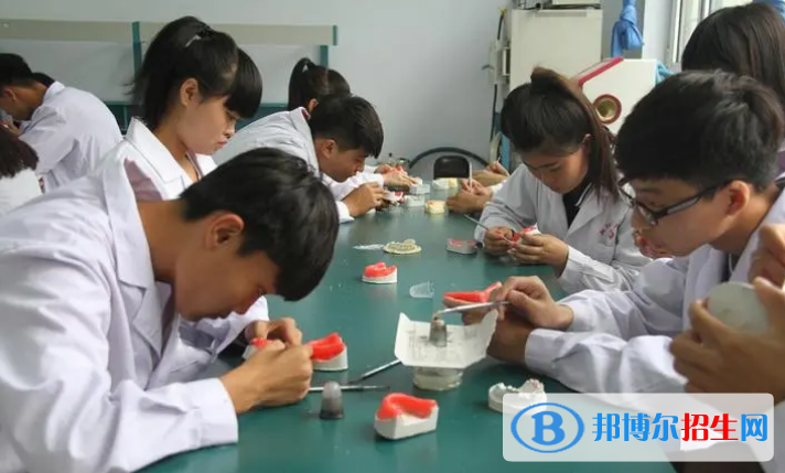 朝陽市衛(wèi)生學(xué)校2022年有哪些專業(yè)