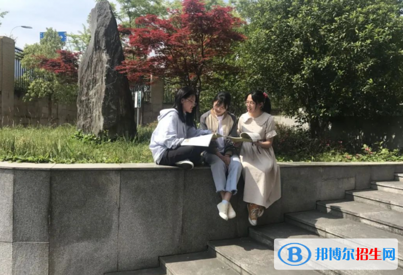 四川省青川第一高級中學怎么樣、好不好