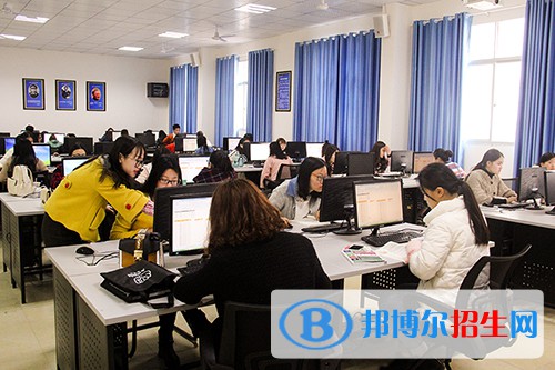 重慶經(jīng)貿(mào)職業(yè)學(xué)院2022年報名條件、招生要求、招生對象