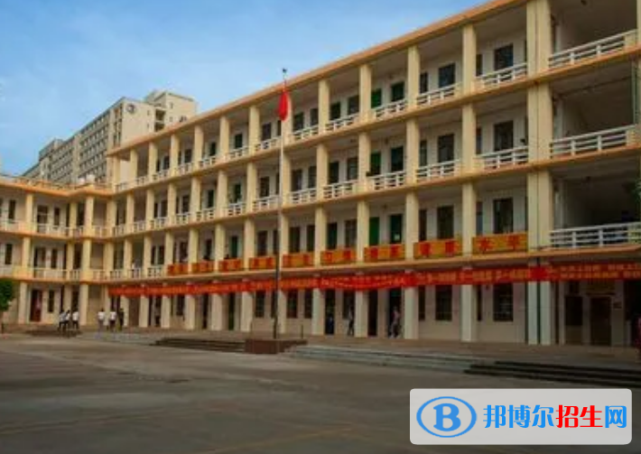 海南農(nóng)墾衛(wèi)生學(xué)校2022年報(bào)名條件、招生要求、招生對(duì)象