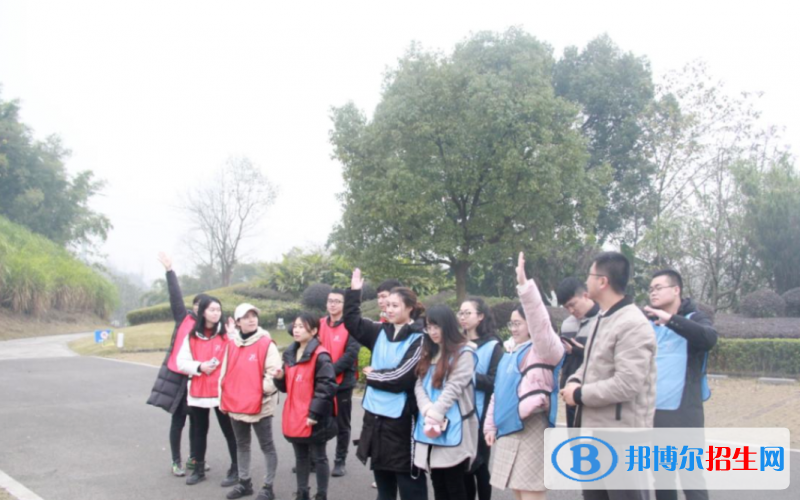 自貢市第一中學(xué)2022年報(bào)名條件、招生要求、招生對象