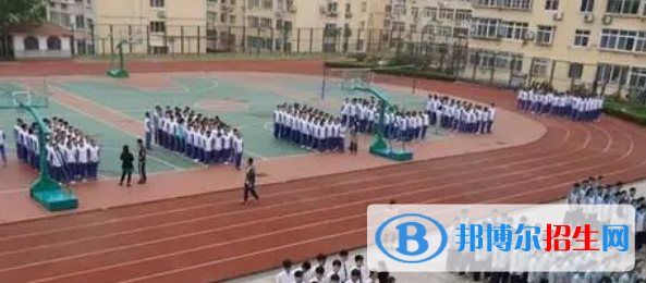 青島旅游學(xué)校2022年學(xué)費(fèi)、收費(fèi)多少