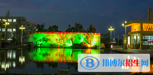 山東濰坊工業(yè)學(xué)校2022年學(xué)費(fèi)、收費(fèi)多少