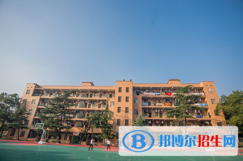 湖南省經(jīng)濟貿(mào)易職業(yè)中專學(xué)校2022年宿舍條件