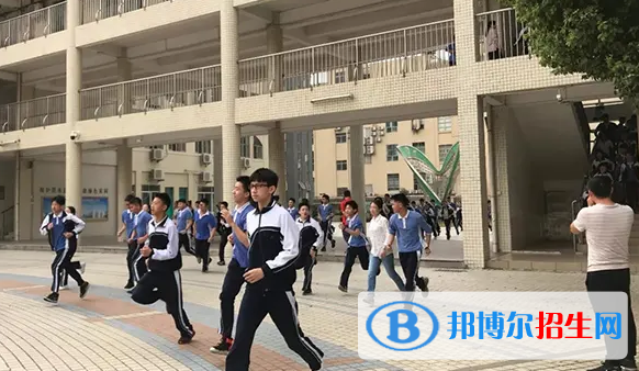  深圳美中學(xué)校國際部2023年學(xué)費(fèi)標(biāo)準(zhǔn)