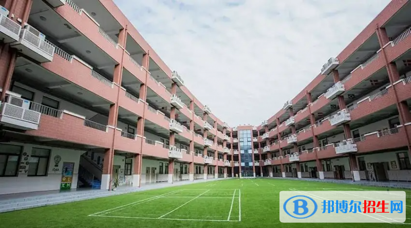 中加楓華國際學(xué)校靠譜嗎