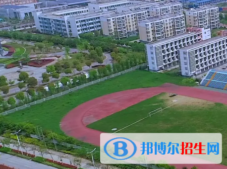 含山電子工程學(xué)校2