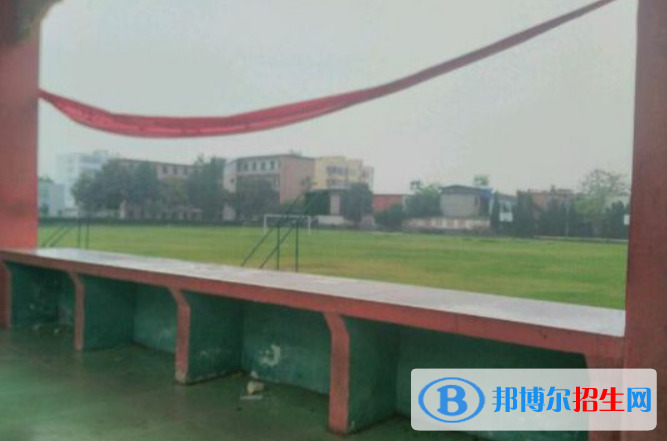 南陽宛東中等專業(yè)學(xué)校2022年招生辦聯(lián)系電話