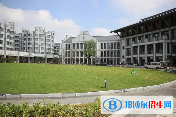 蘇州國際預(yù)科學(xué)校2022年報(bào)名時(shí)間